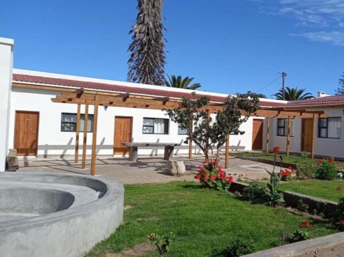 Beach Garden Guesthouse With Self Catering Swakopmund Exterior foto